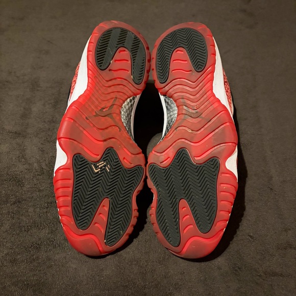 Jordan 11 Low IE \'Chicago\' main image 6
